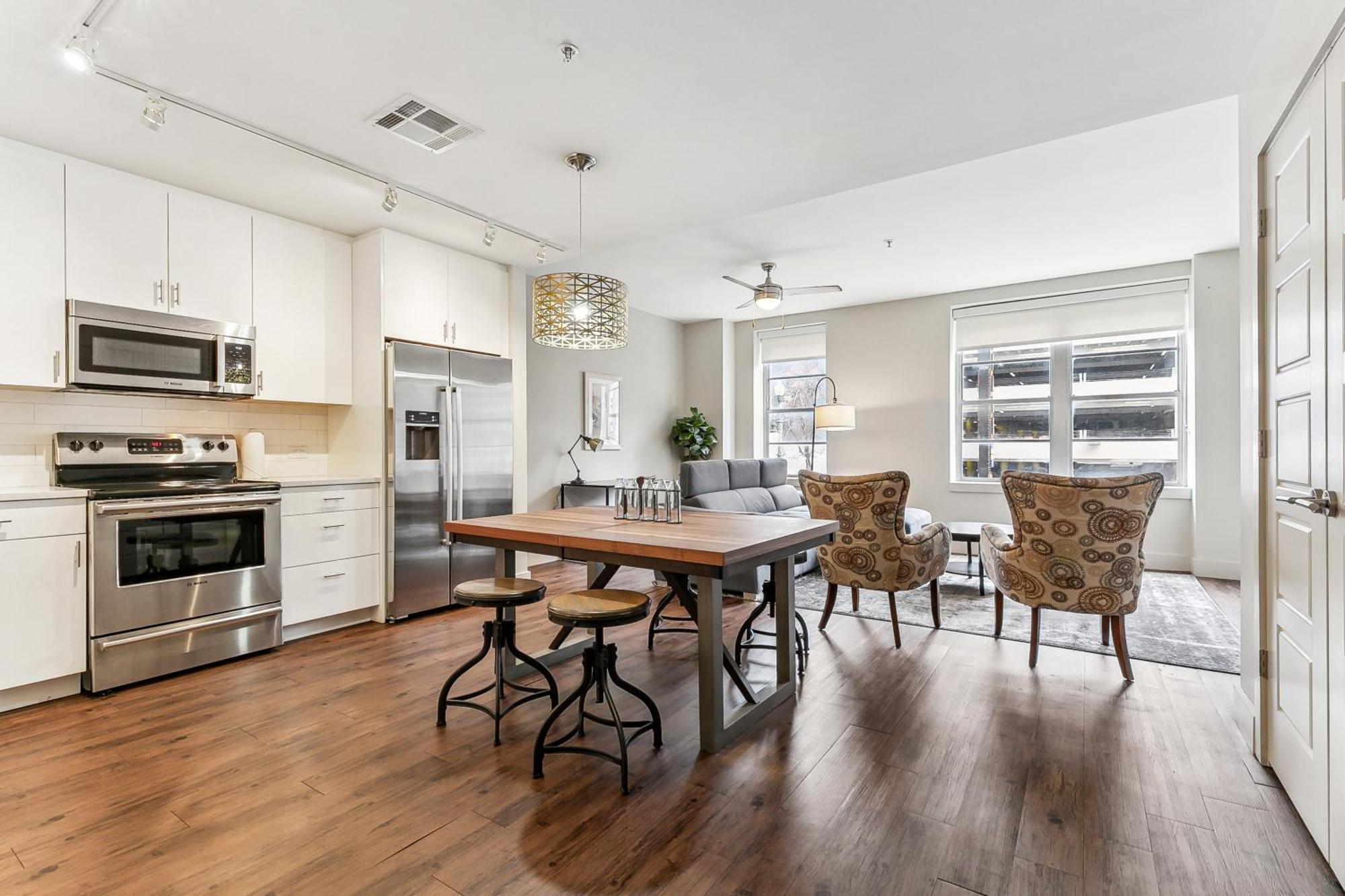Upscale Condos And Penthouses Close To Canal And Bourbon St New Orleans Esterno foto