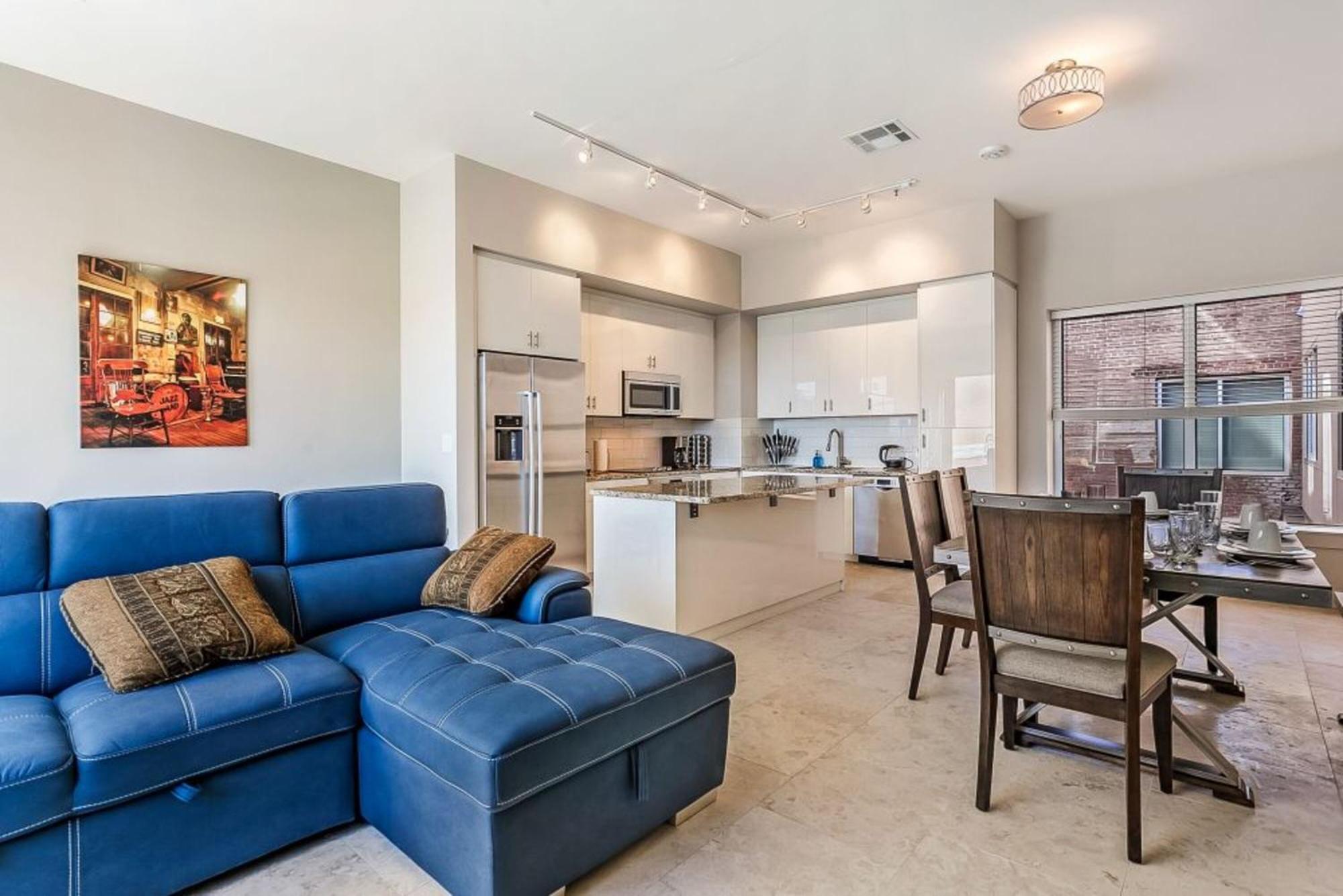 Upscale Condos And Penthouses Close To Canal And Bourbon St New Orleans Esterno foto
