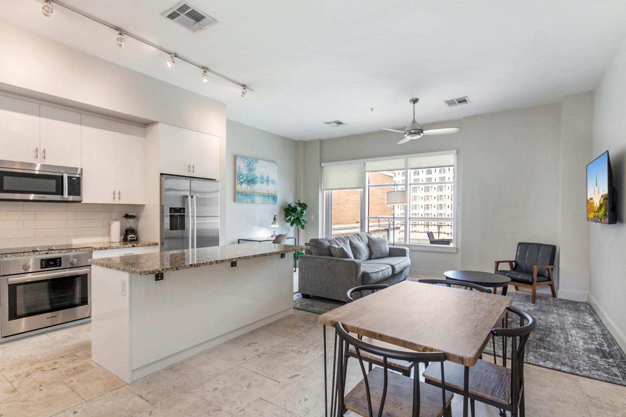 Upscale Condos And Penthouses Close To Canal And Bourbon St New Orleans Esterno foto