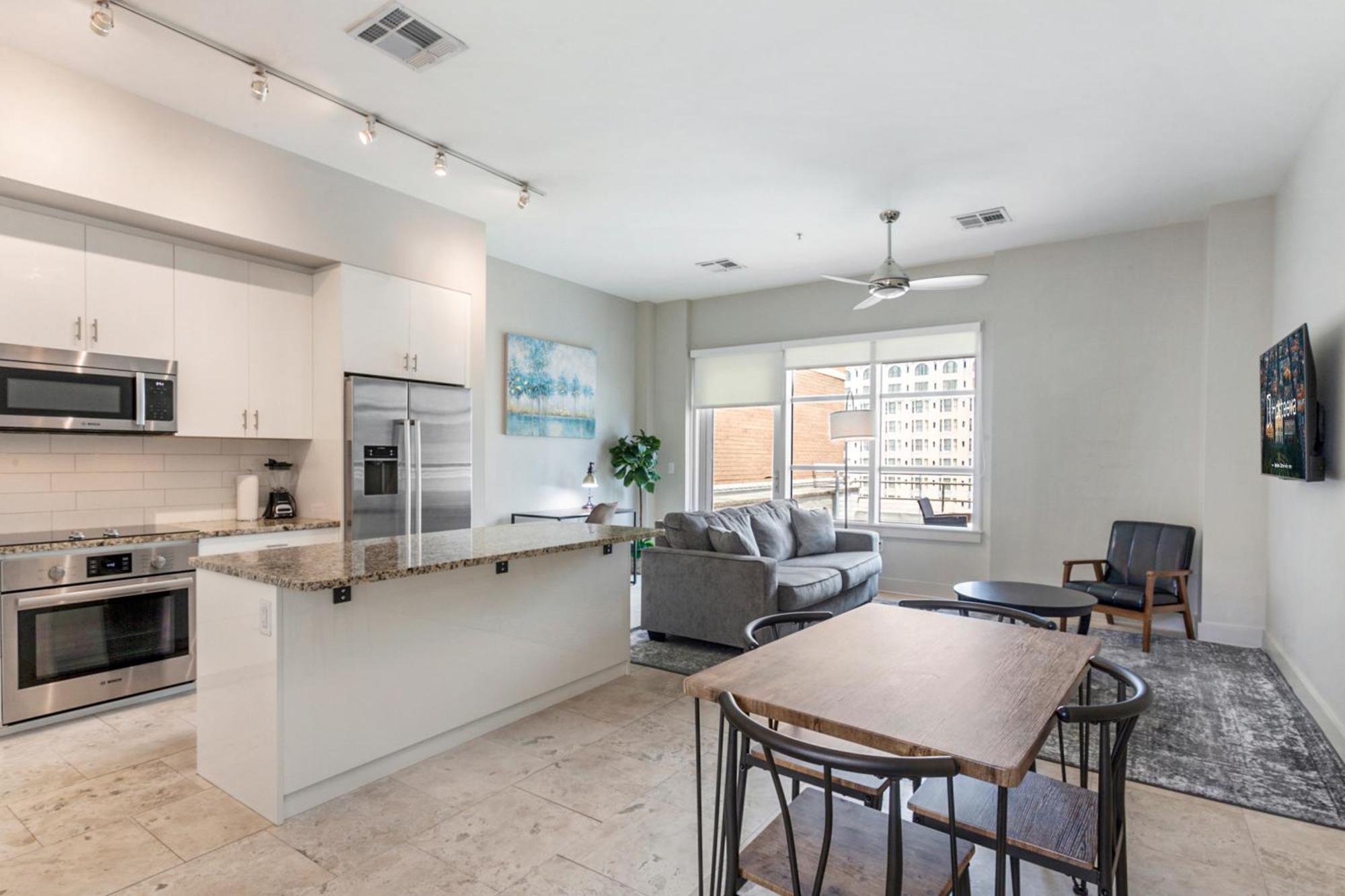 Upscale Condos And Penthouses Close To Canal And Bourbon St New Orleans Esterno foto